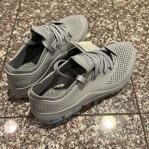 CROC Literide shoe, womens 8 NWT